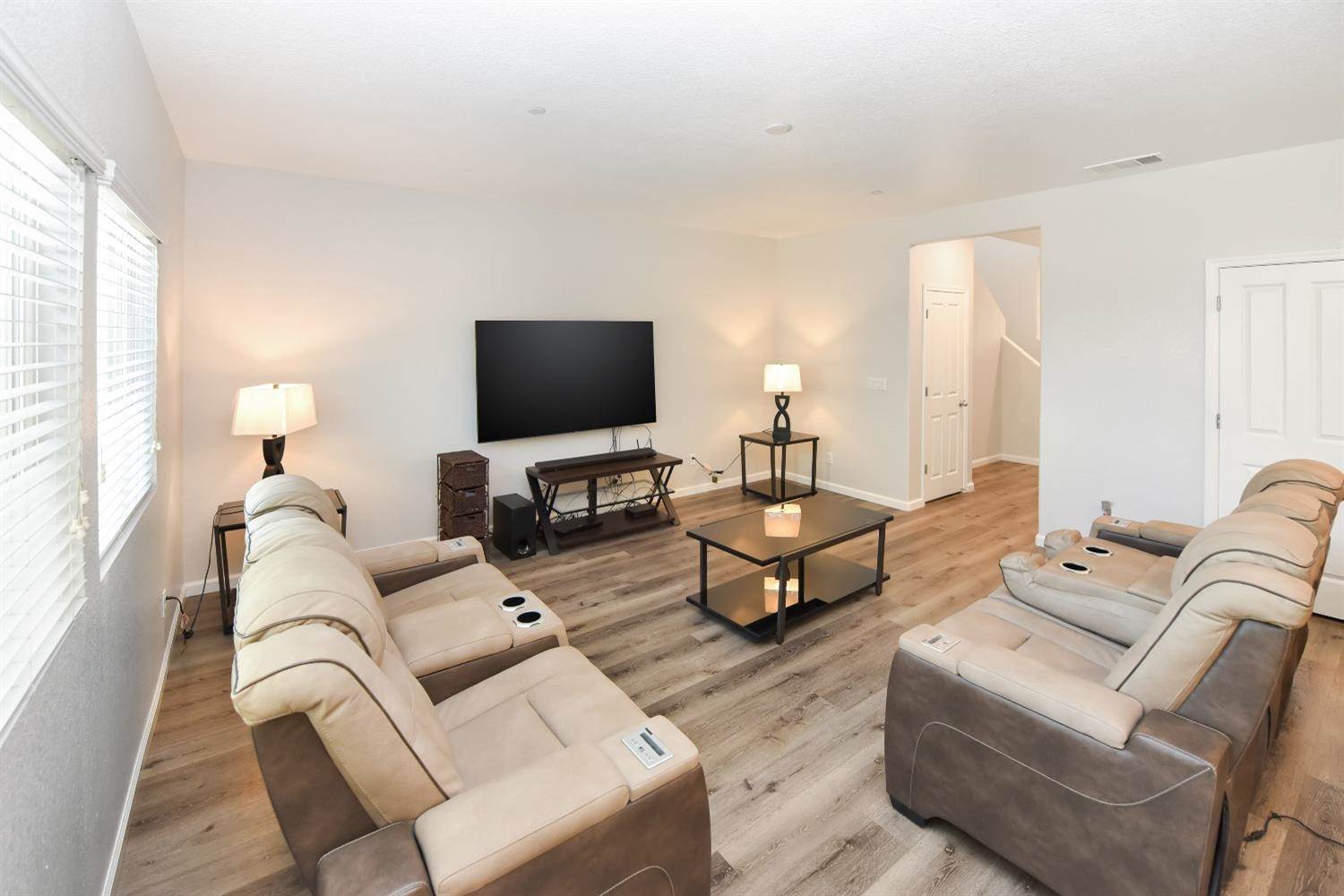 4579 Golden Cedar Street, Sacramento, CA 95834