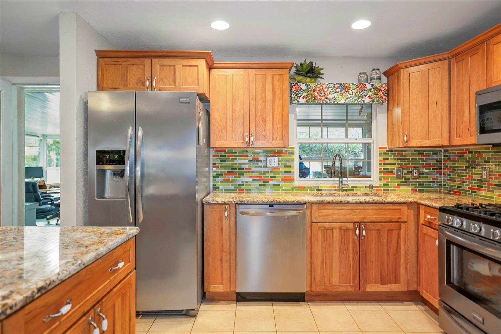 225 Garden Circle South, Dunedin, FL 34698