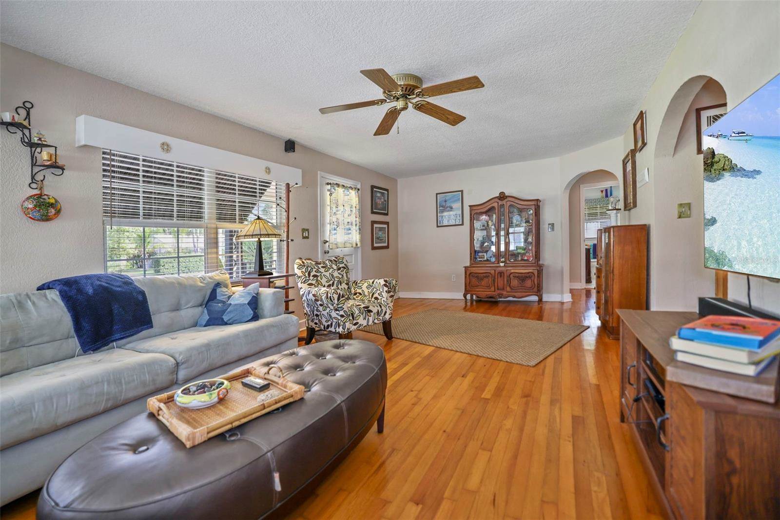 225 Garden Circle South, Dunedin, FL 34698