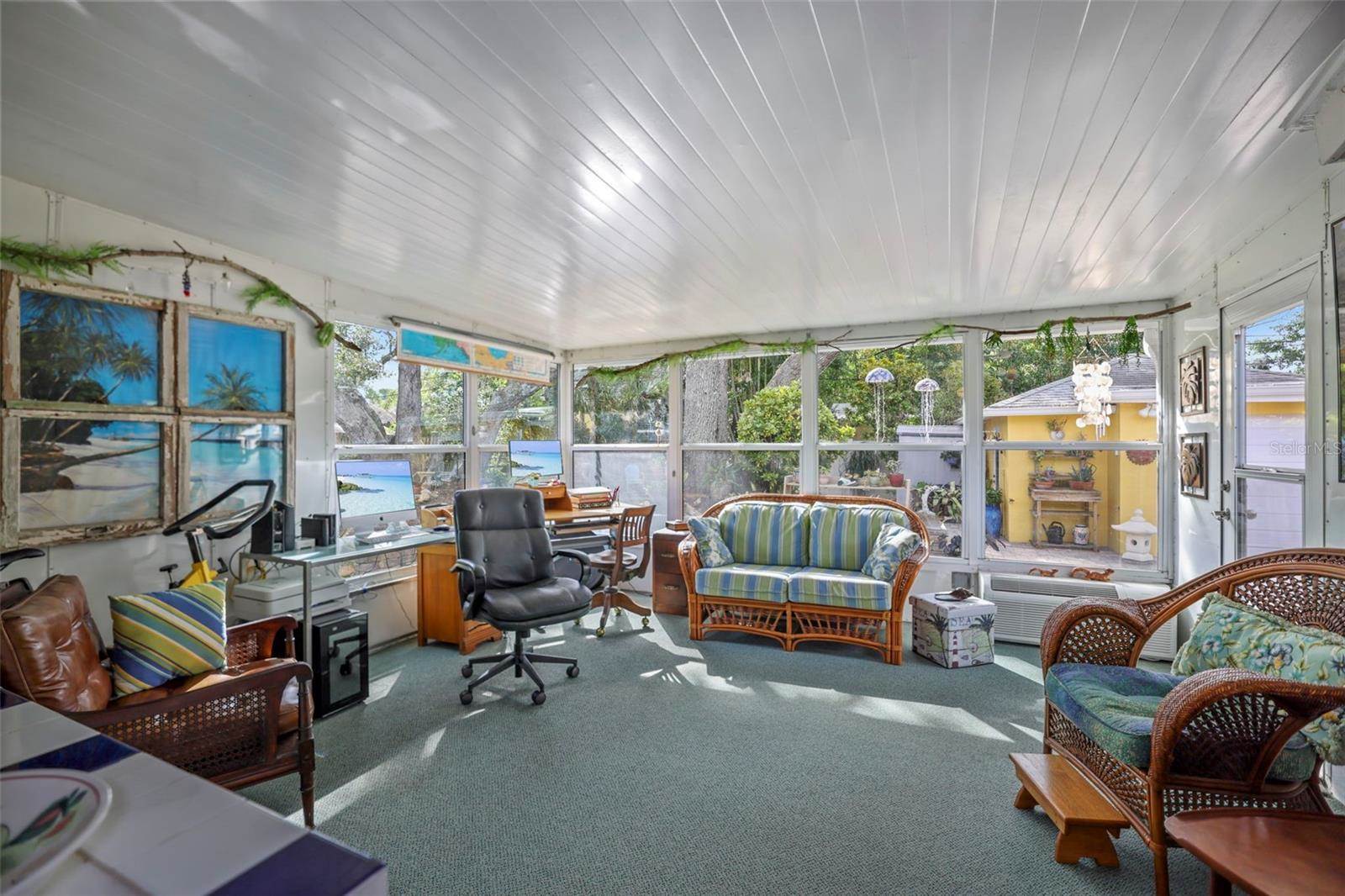 225 Garden Circle South, Dunedin, FL 34698