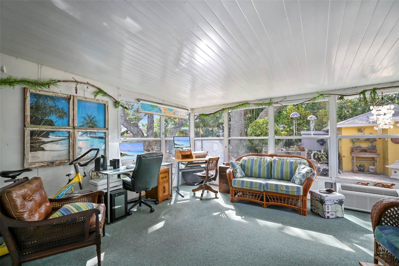 225 Garden Circle South, Dunedin, FL 34698