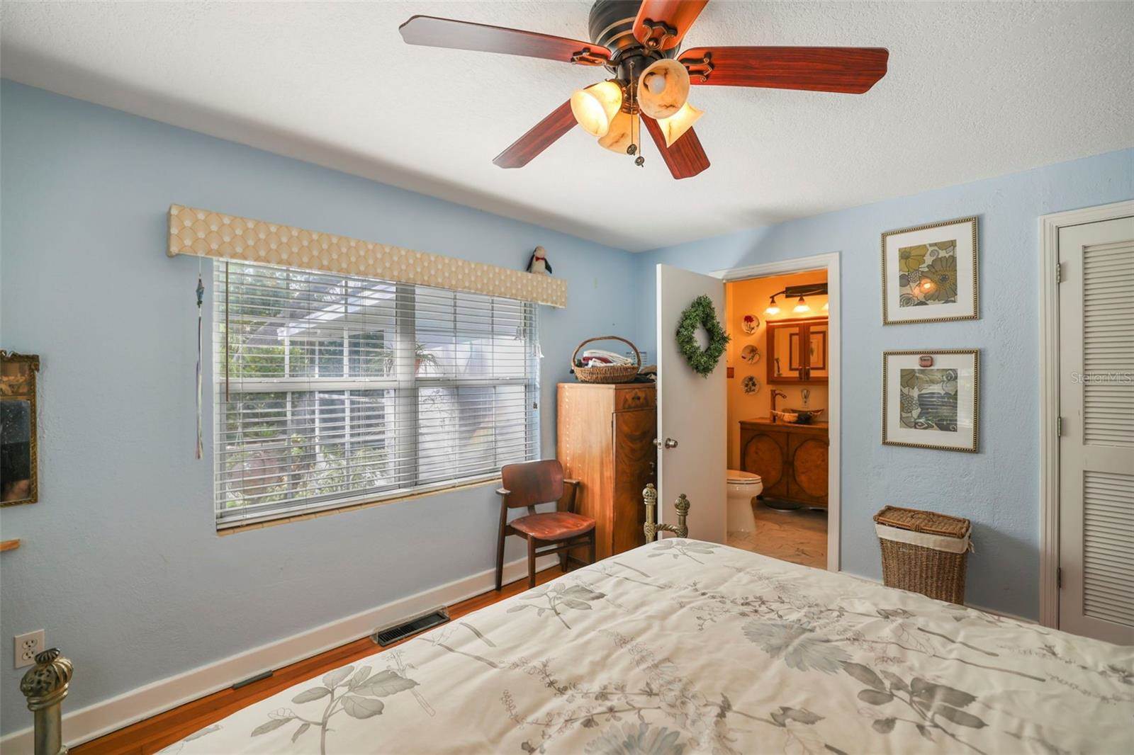 225 Garden Circle South, Dunedin, FL 34698