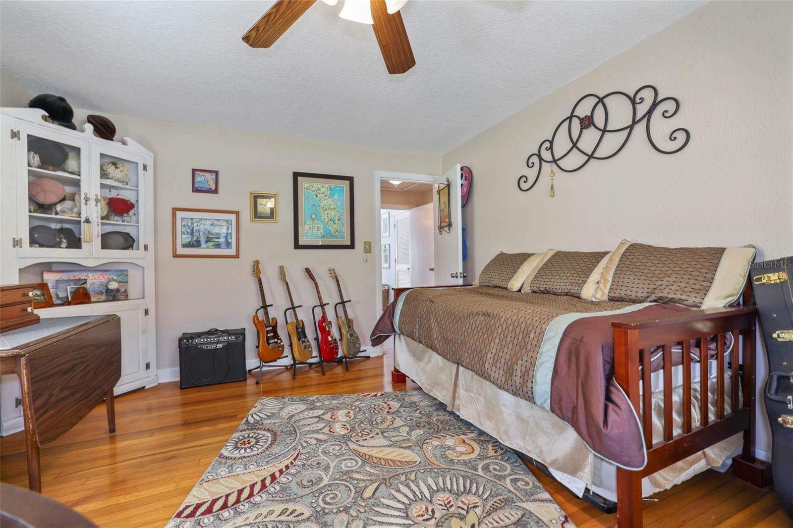 225 Garden Circle South, Dunedin, FL 34698