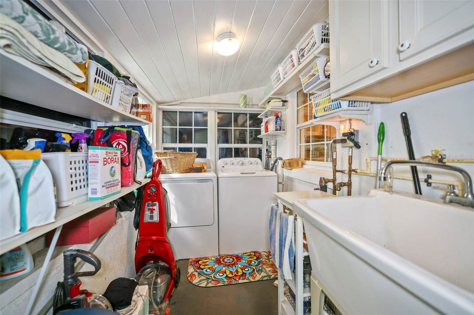 225 Garden Circle South, Dunedin, FL 34698