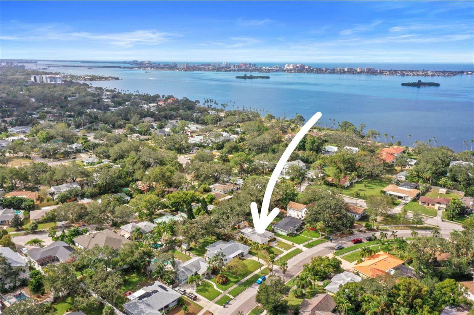 225 Garden Circle South, Dunedin, FL 34698