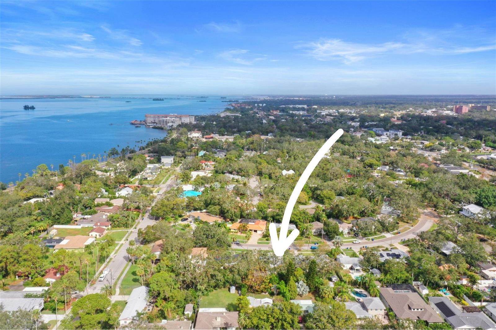 225 Garden Circle South, Dunedin, FL 34698