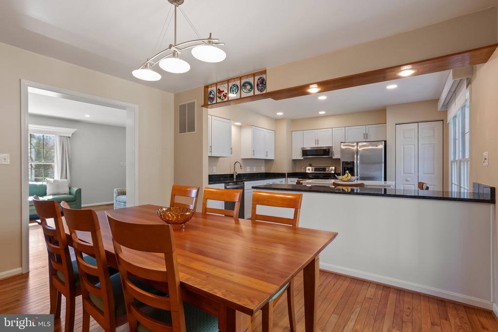 6371 Woodland Forest Drive, Elkridge, MD 21075