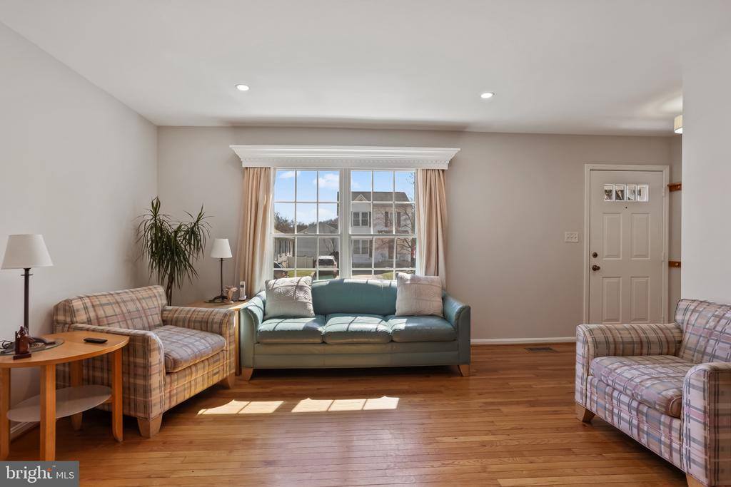 6371 Woodland Forest Drive, Elkridge, MD 21075