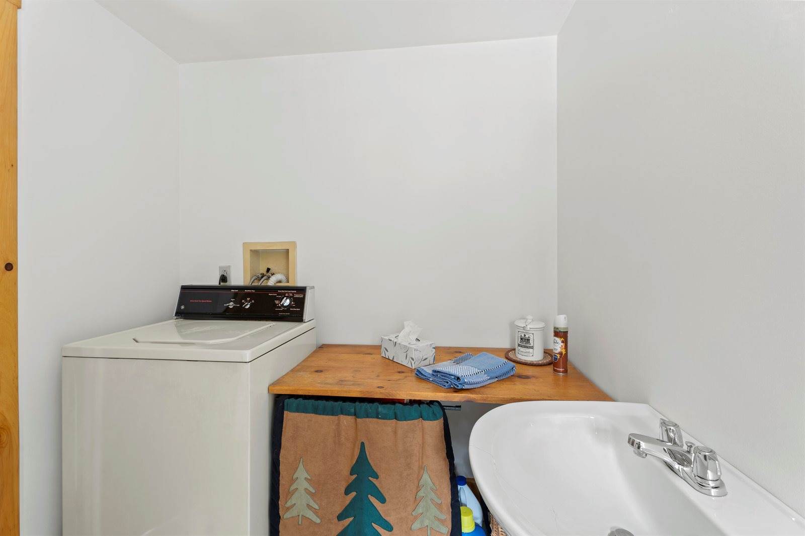 59 Patterson Road, Hampden, ME 04444