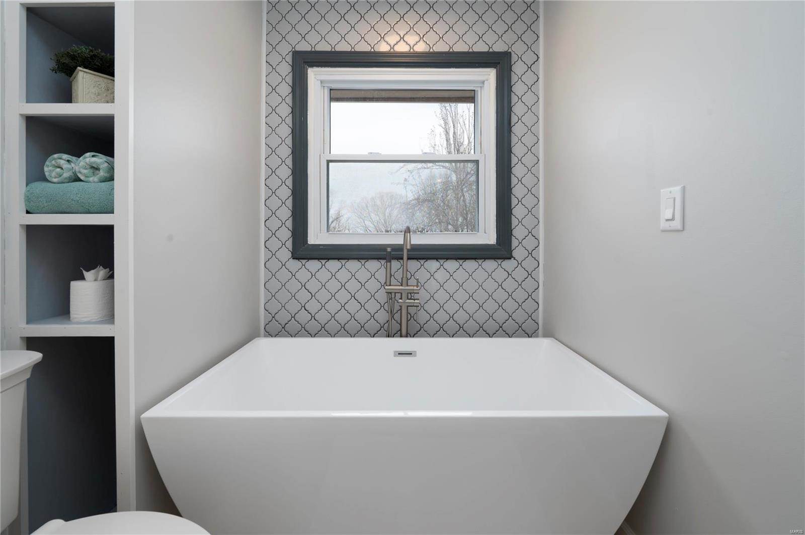 21070 Highway Y, Saint Robert, MO 65584