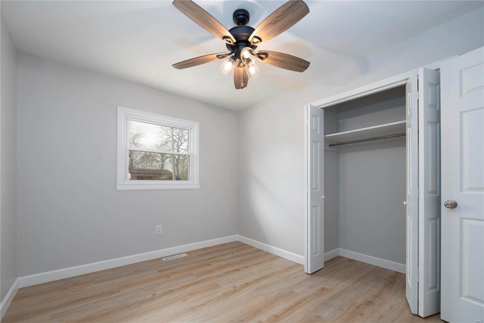 21070 Highway Y, Saint Robert, MO 65584