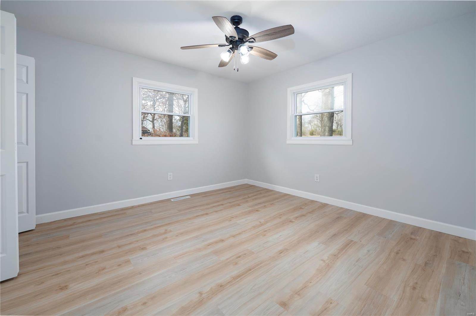 21070 Highway Y, Saint Robert, MO 65584