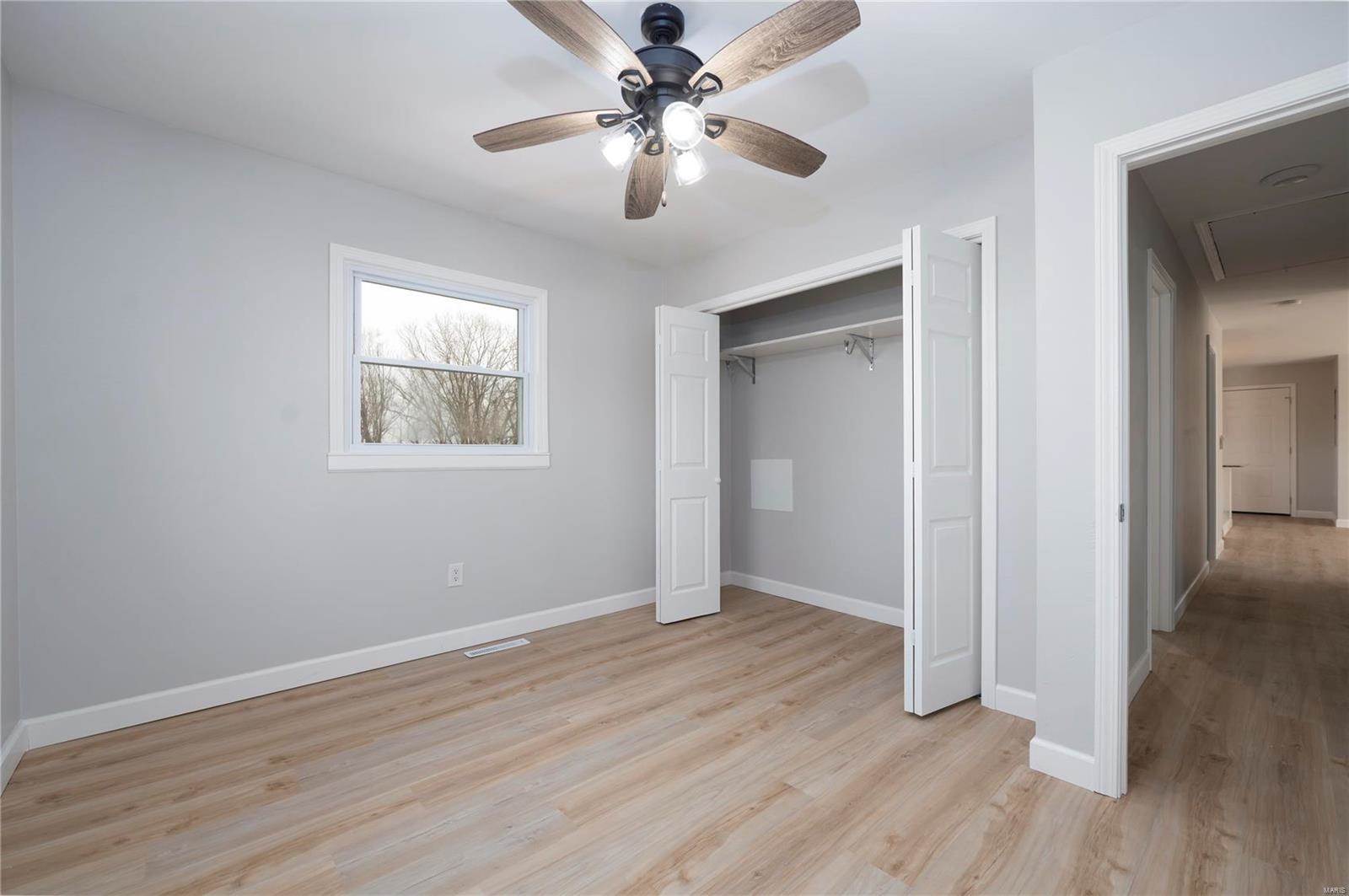21070 Highway Y, Saint Robert, MO 65584