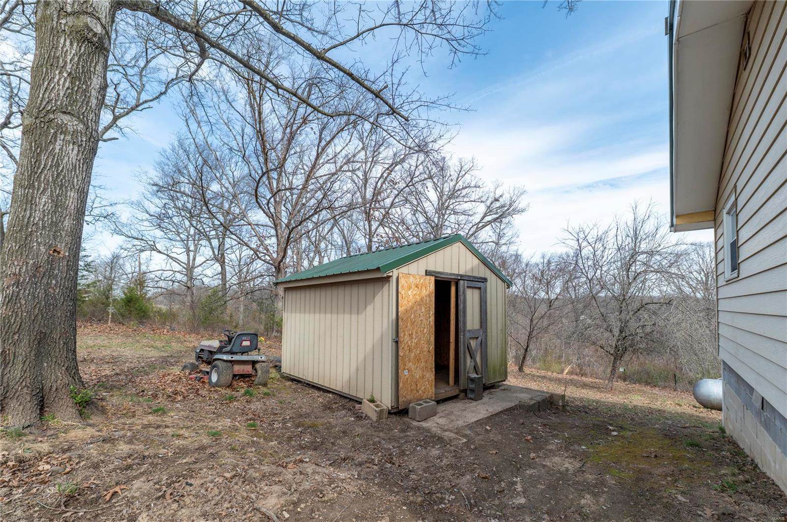 21070 Highway Y, Saint Robert, MO 65584