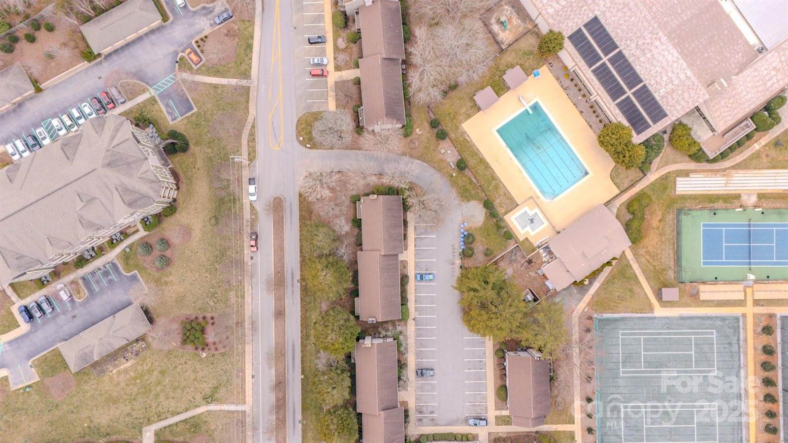 201 Racquet Club Road, #19, Asheville, NC 28803
