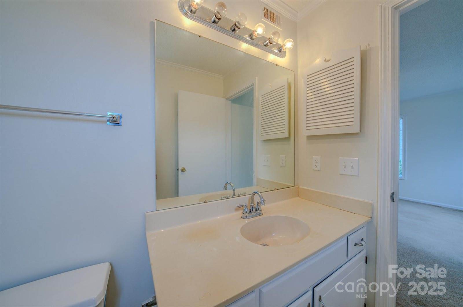 201 Racquet Club Road, #19, Asheville, NC 28803