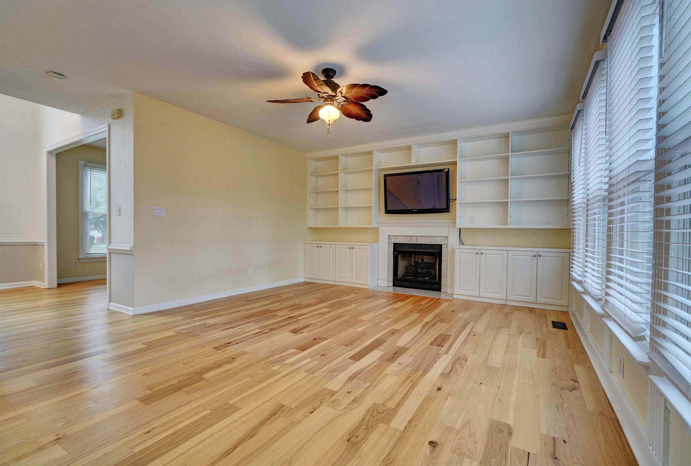 817 Forest Lakes Dr, Chesapeake, VA 23322