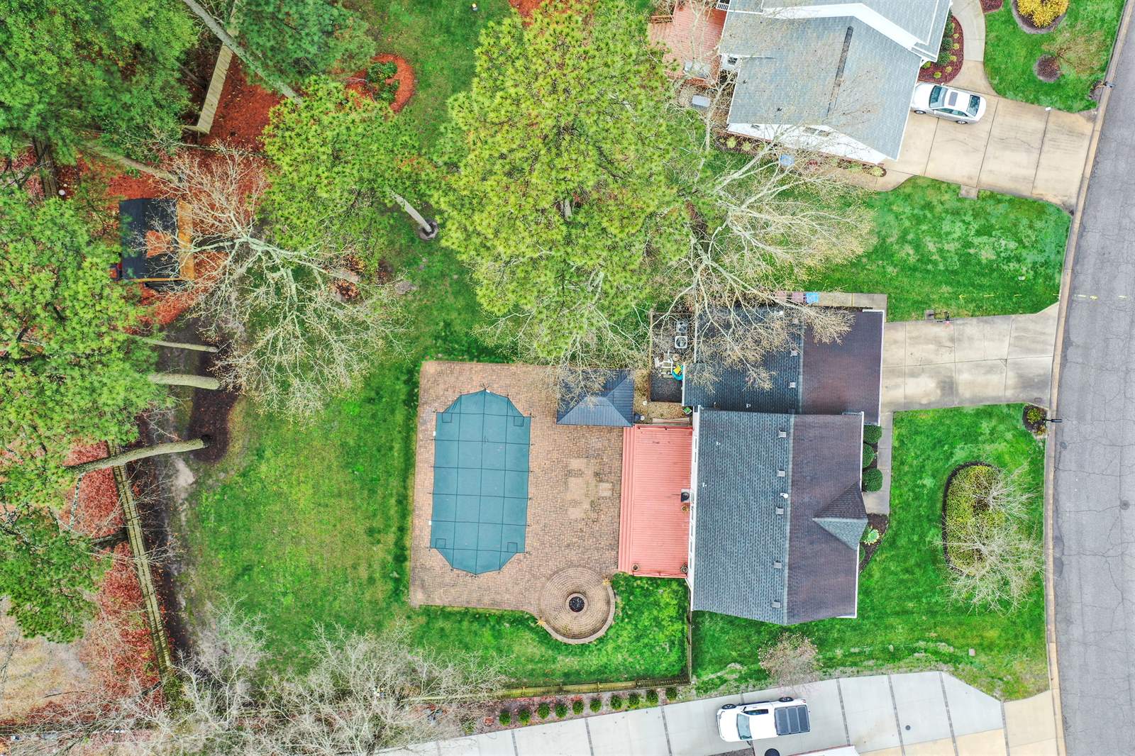 817 Forest Lakes Dr, Chesapeake, VA 23322