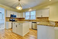 817 Forest Lakes Dr, Chesapeake, VA 23322