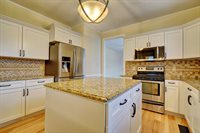 817 Forest Lakes Dr, Chesapeake, VA 23322