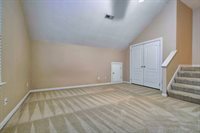 817 Forest Lakes Dr, Chesapeake, VA 23322