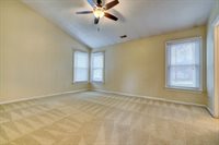 817 Forest Lakes Dr, Chesapeake, VA 23322