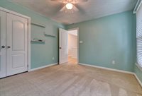 817 Forest Lakes Dr, Chesapeake, VA 23322