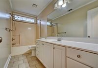 817 Forest Lakes Dr, Chesapeake, VA 23322