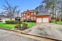 817 Forest Lakes Dr, Chesapeake, VA 23322