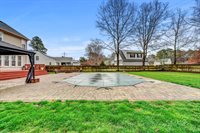 817 Forest Lakes Dr, Chesapeake, VA 23322
