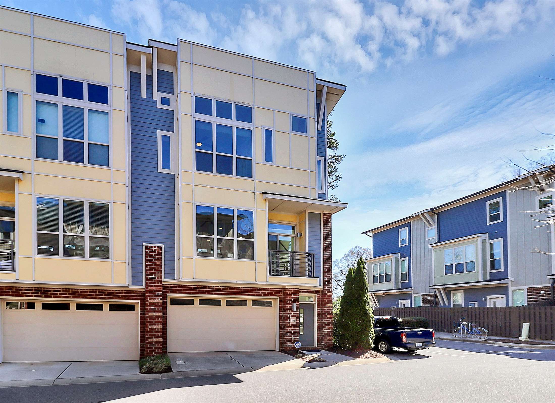 1037 Pierre Dr, Charlotte, NC 28205