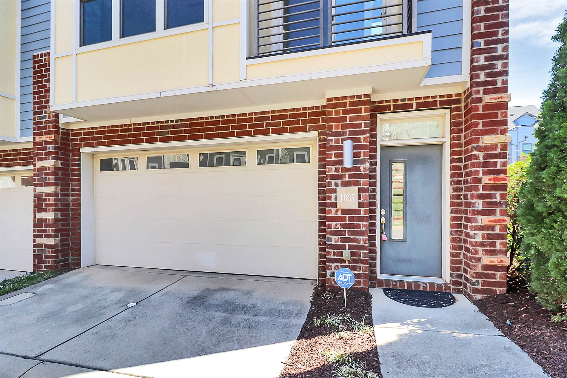 1037 Pierre Dr, Charlotte, NC 28205