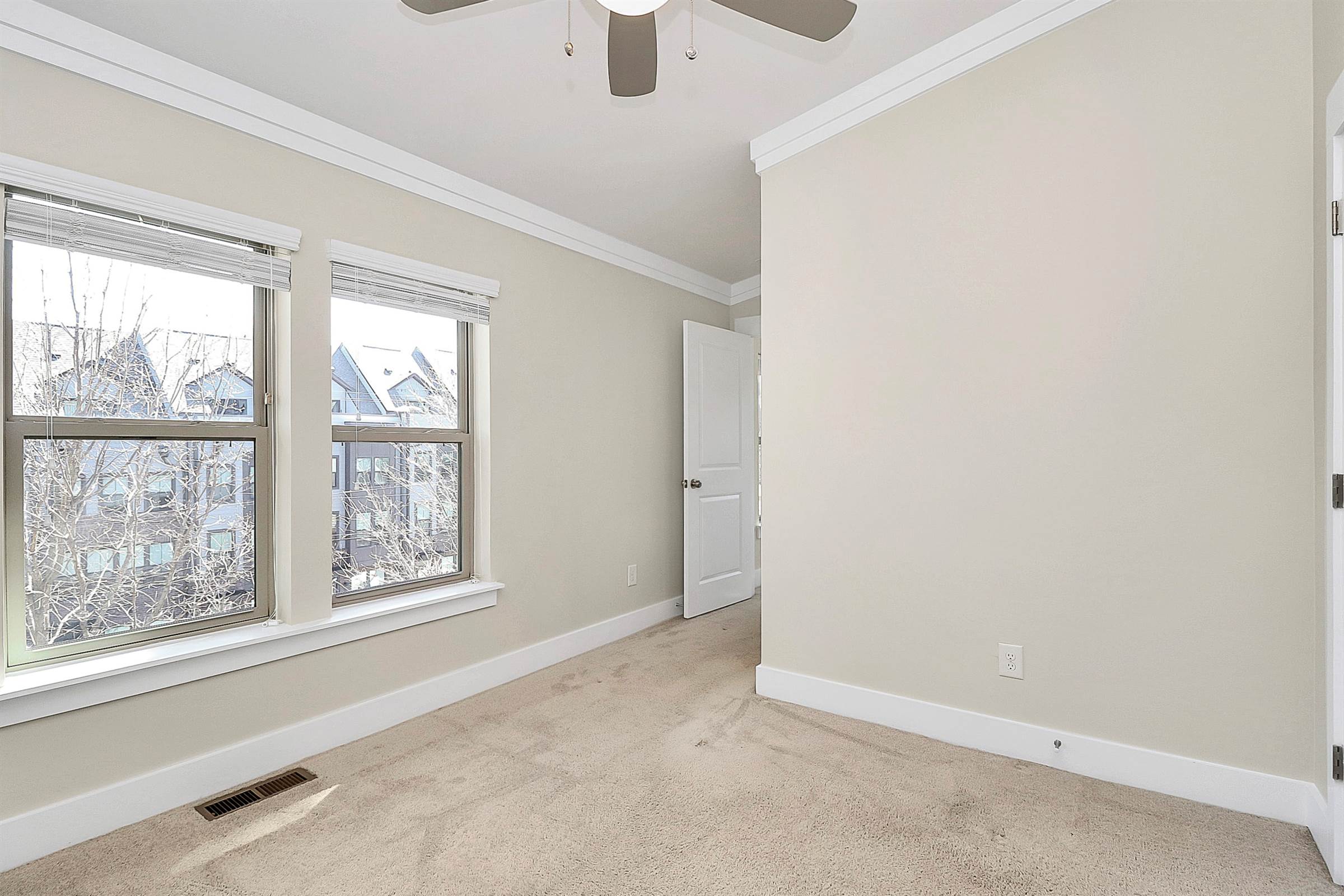 1037 Pierre Dr, Charlotte, NC 28205