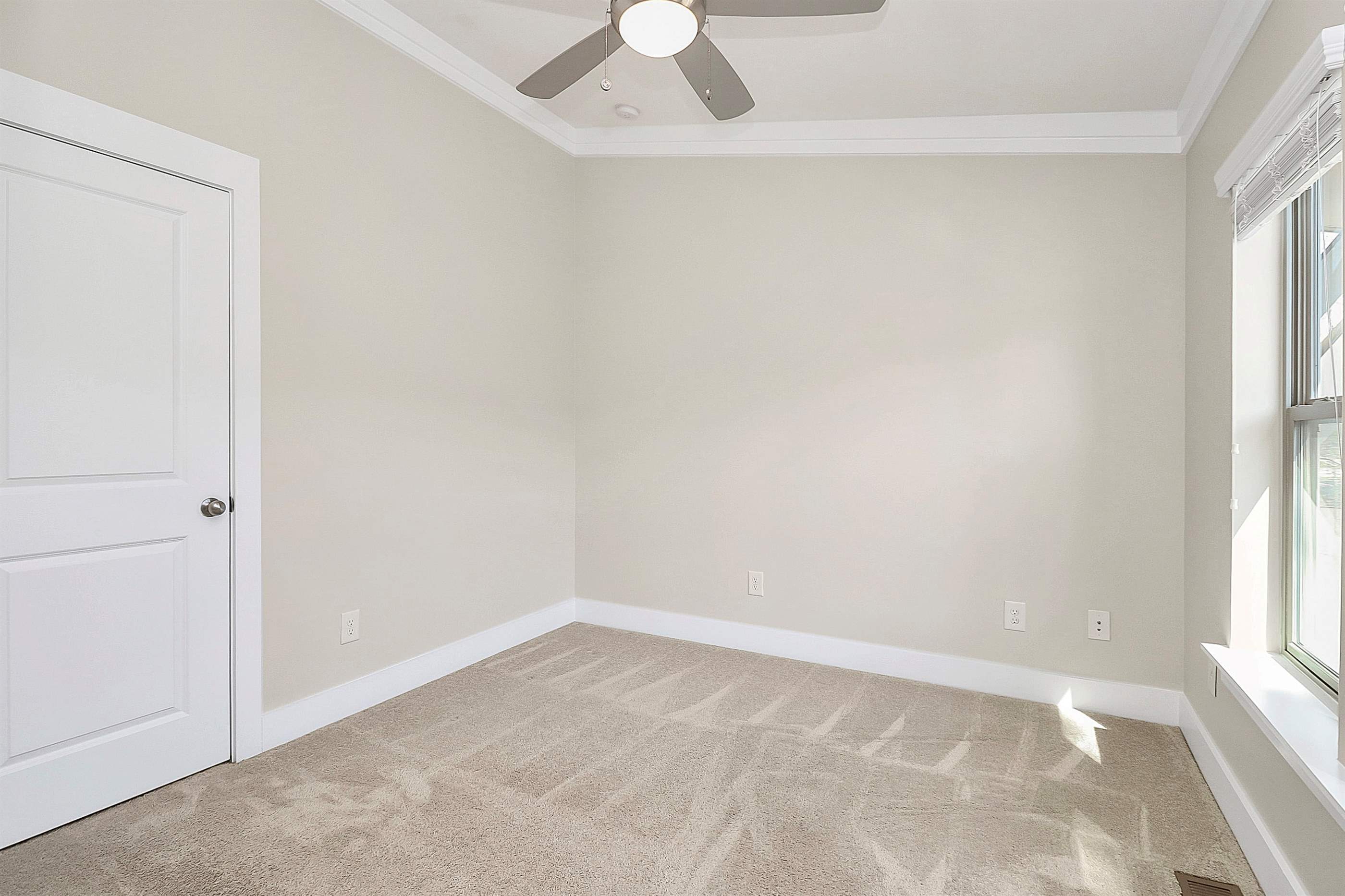 1037 Pierre Dr, Charlotte, NC 28205