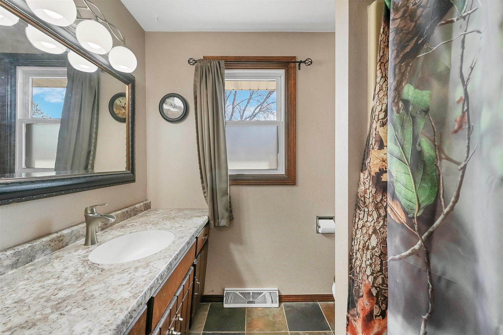 716 Maywood Avenue, Green Bay, WI 54303