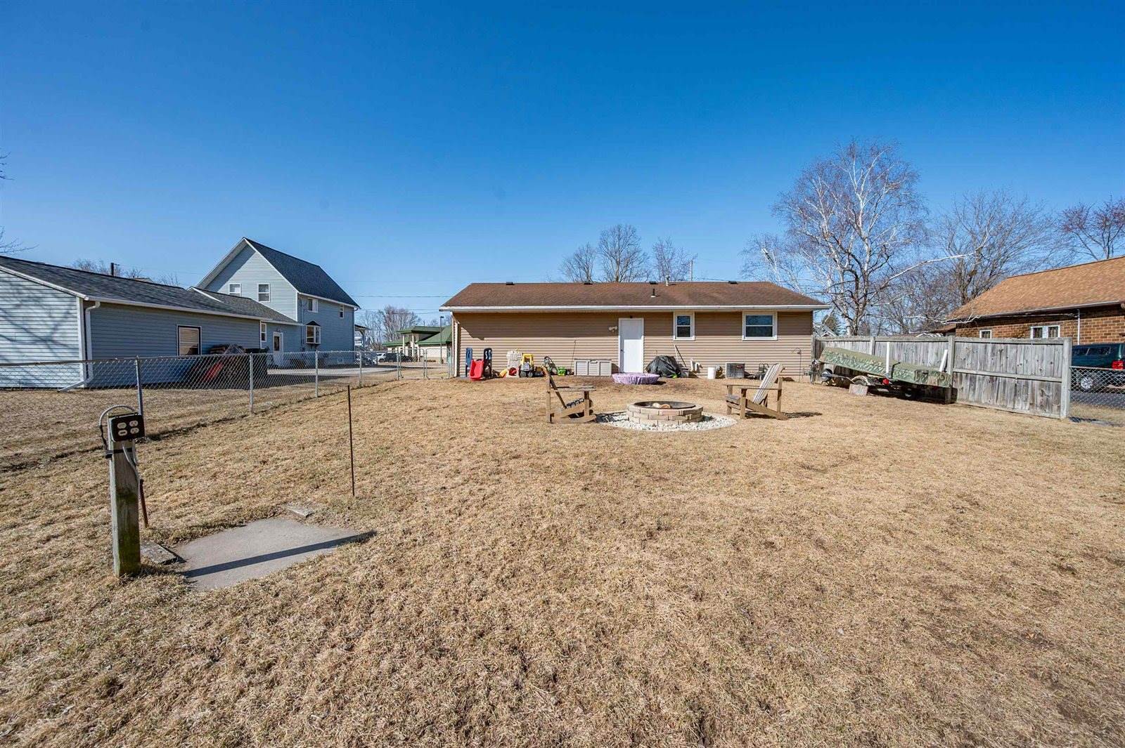 716 Maywood Avenue, Green Bay, WI 54303