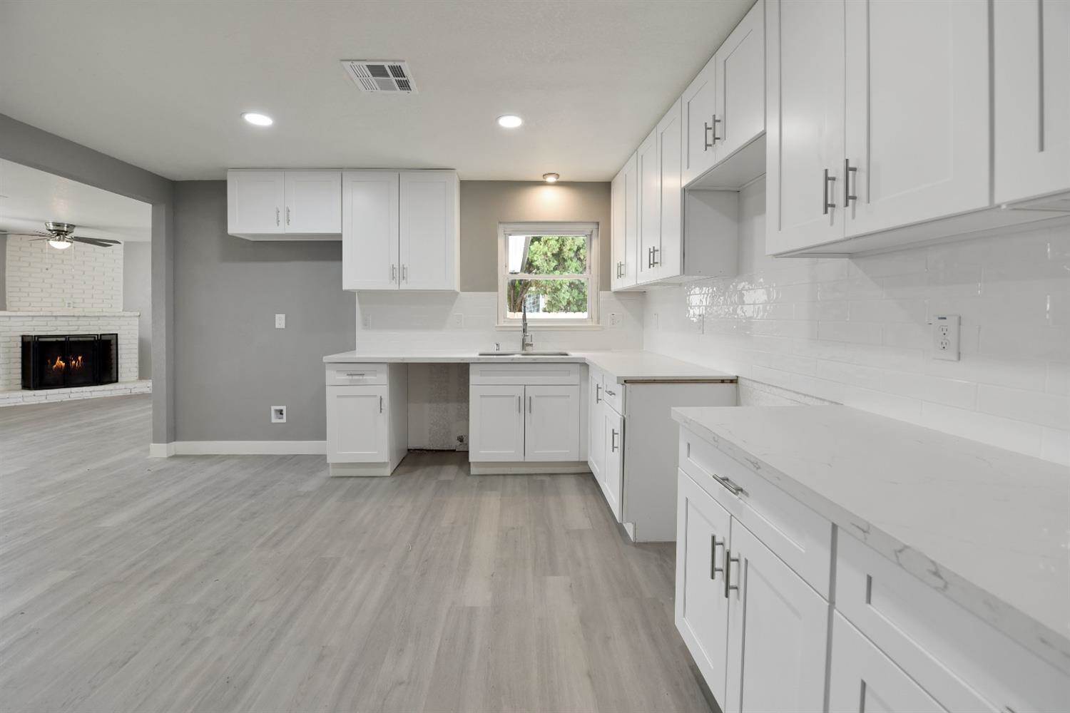 949 B Street, Yuba City, CA 95991