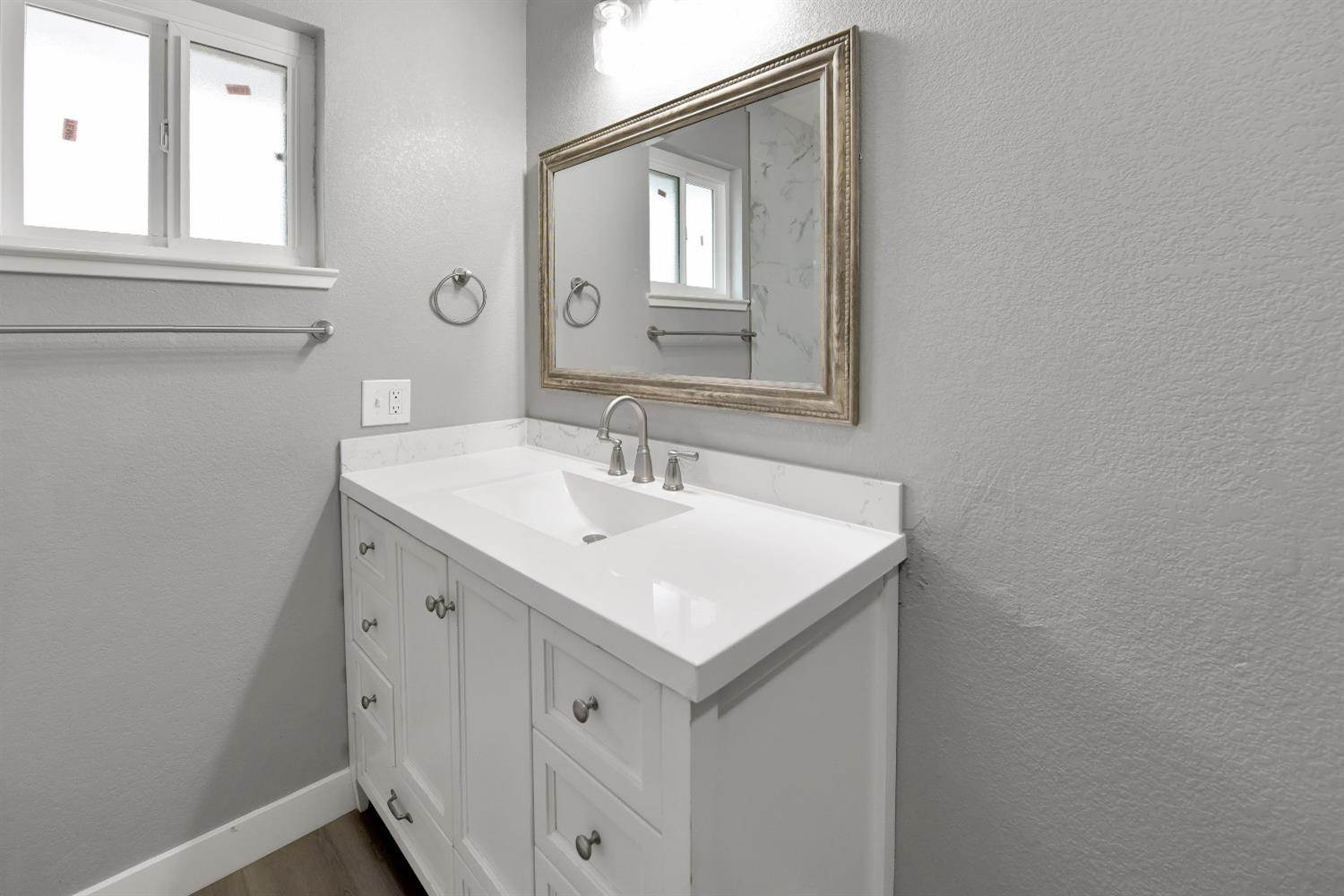949 B Street, Yuba City, CA 95991