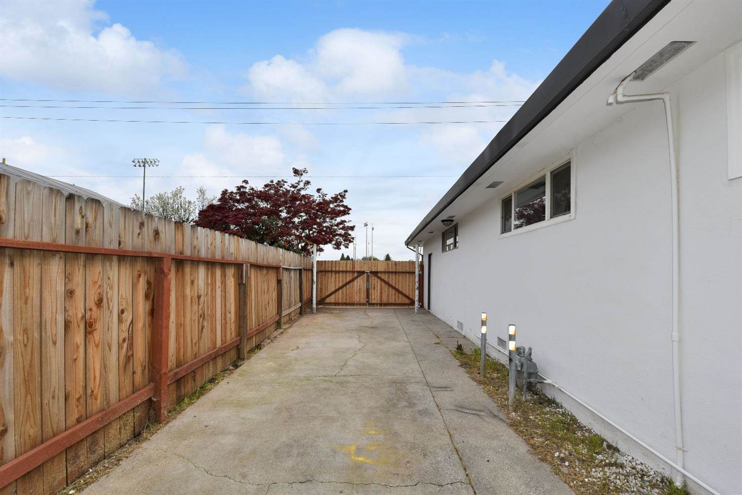 949 B Street, Yuba City, CA 95991