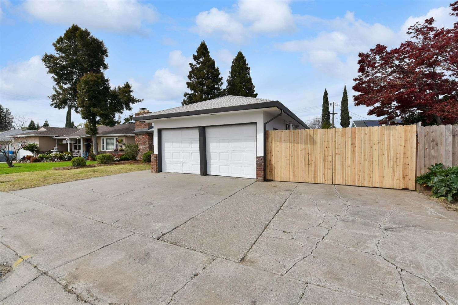 949 B Street, Yuba City, CA 95991