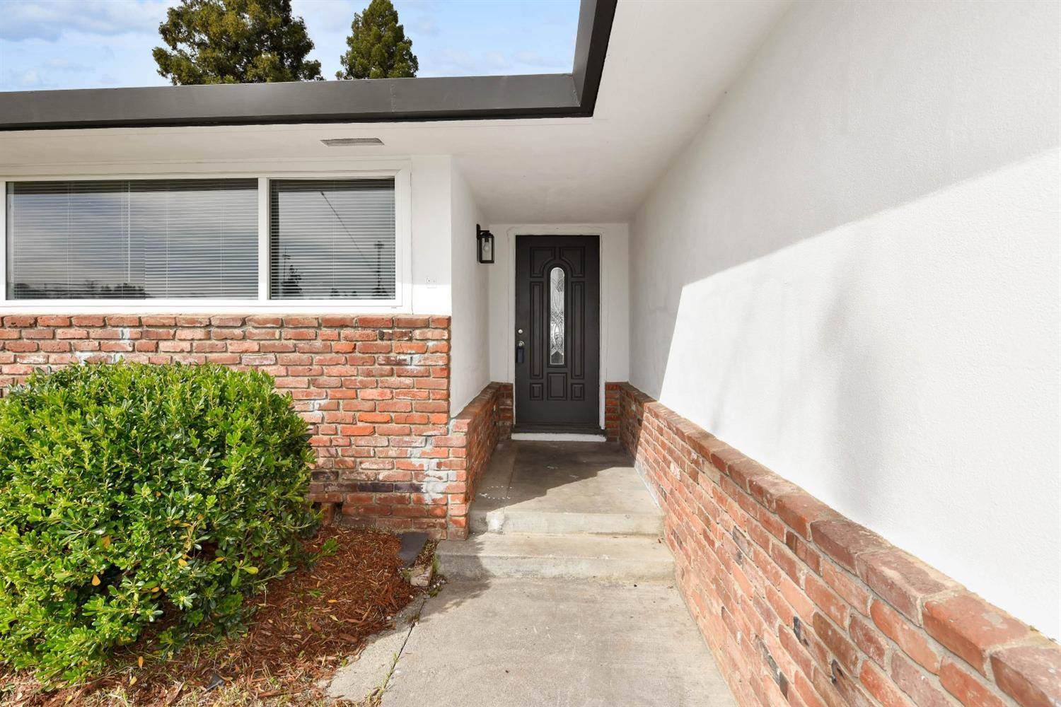 949 B Street, Yuba City, CA 95991