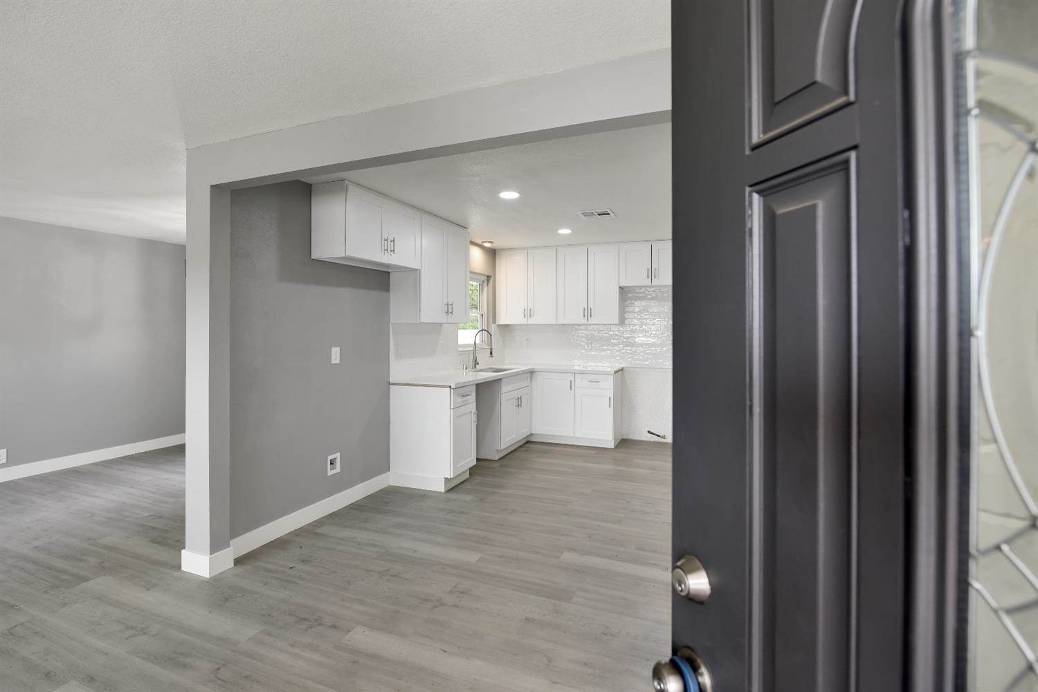 949 B Street, Yuba City, CA 95991