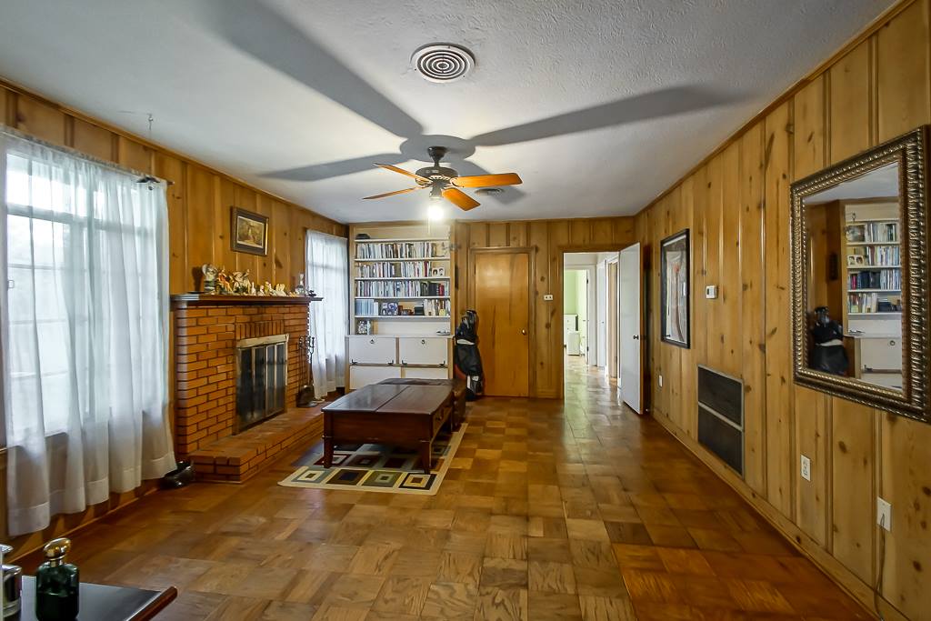 372 Frances Harriet Dr, Baton Rouge, LA 70815