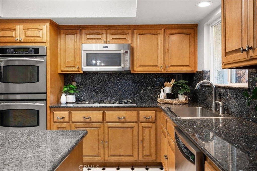 2 Nancy Lane, Chico, CA 95926