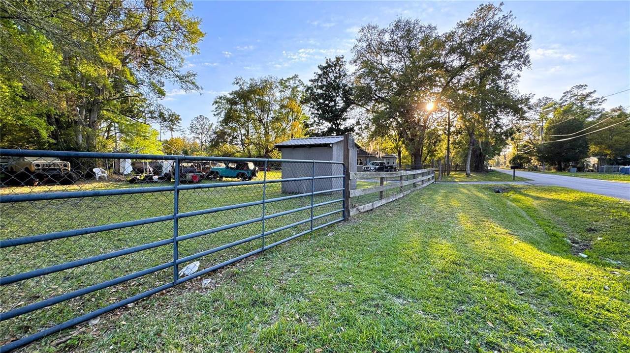 18044 Nicholas Avenue, Brooksville, FL 34604