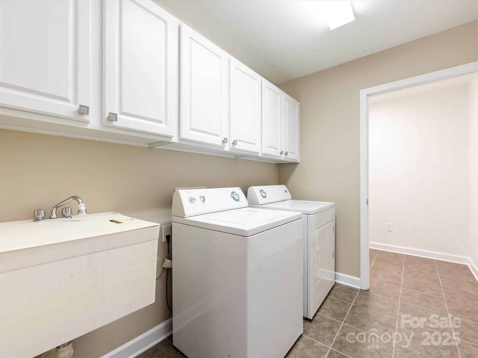 4723 Polo Gate Boulevard, Charlotte, NC 28216