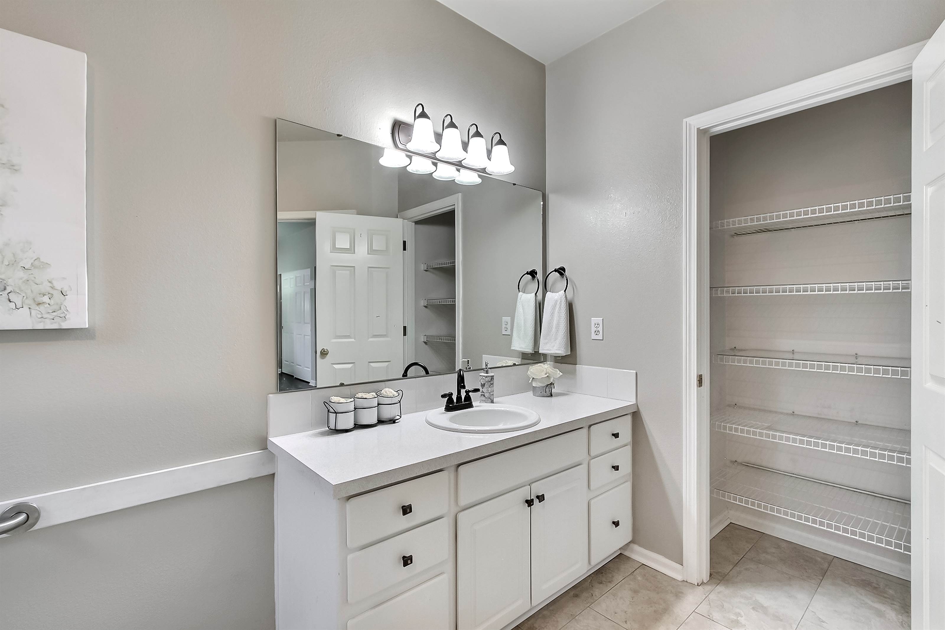 1473 Thompson Circle, DuPont, WA 98327
