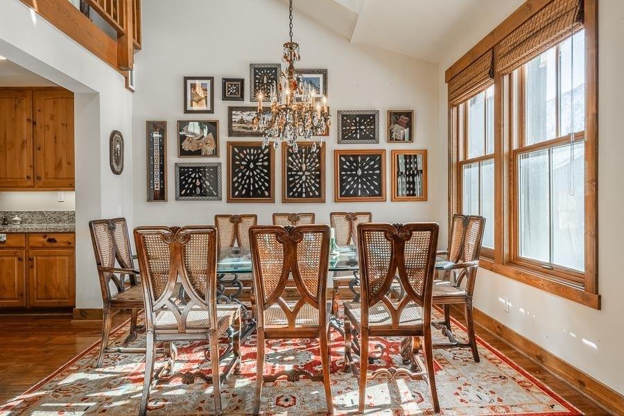 1126 Pyramid Peak Drive, Mammoth Lakes, CA 93546