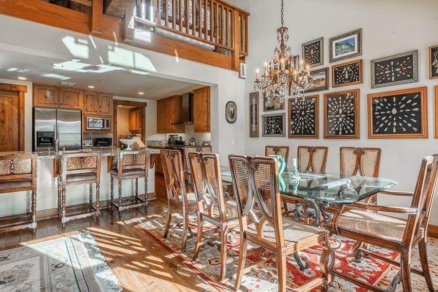 1126 Pyramid Peak Drive, Mammoth Lakes, CA 93546