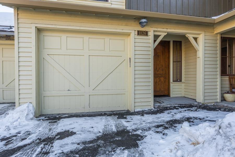 1126 Pyramid Peak Drive, Mammoth Lakes, CA 93546